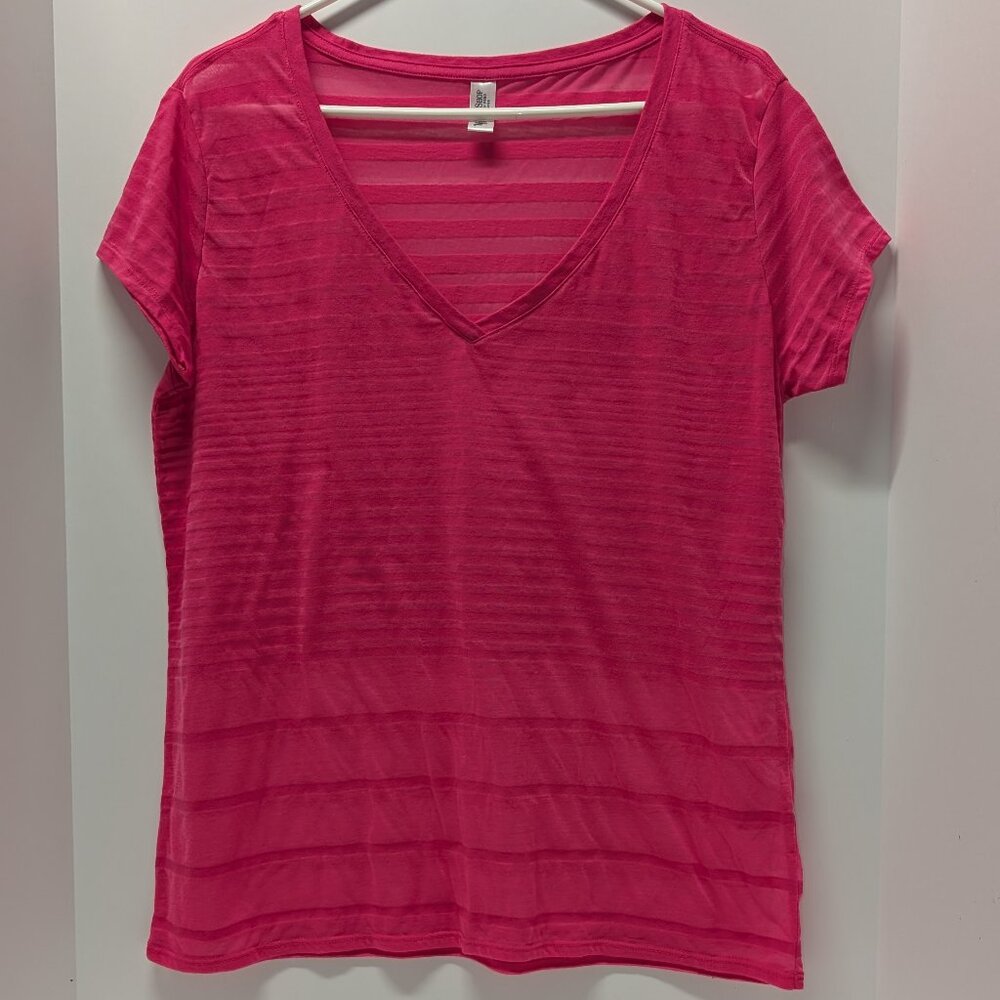 Victoria's Secret VS Tee Shop V-Neck Short Sleeve Tee in Hot Pink